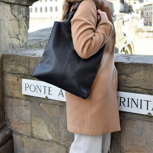 Leather shopping bag