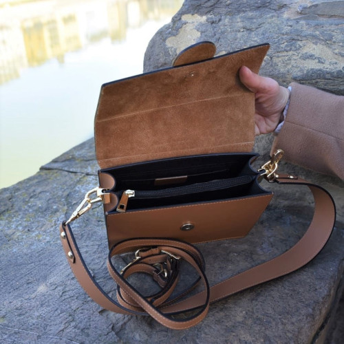 Borsa Layla