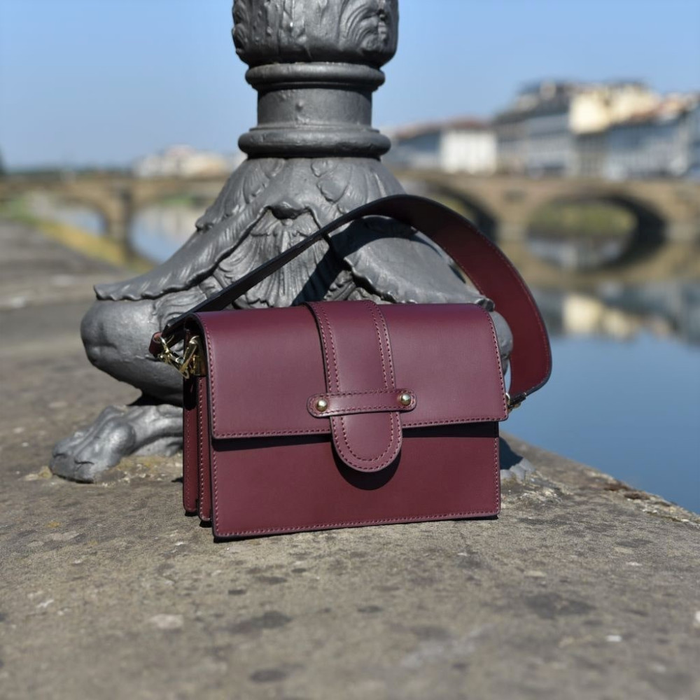 Borsa Layla