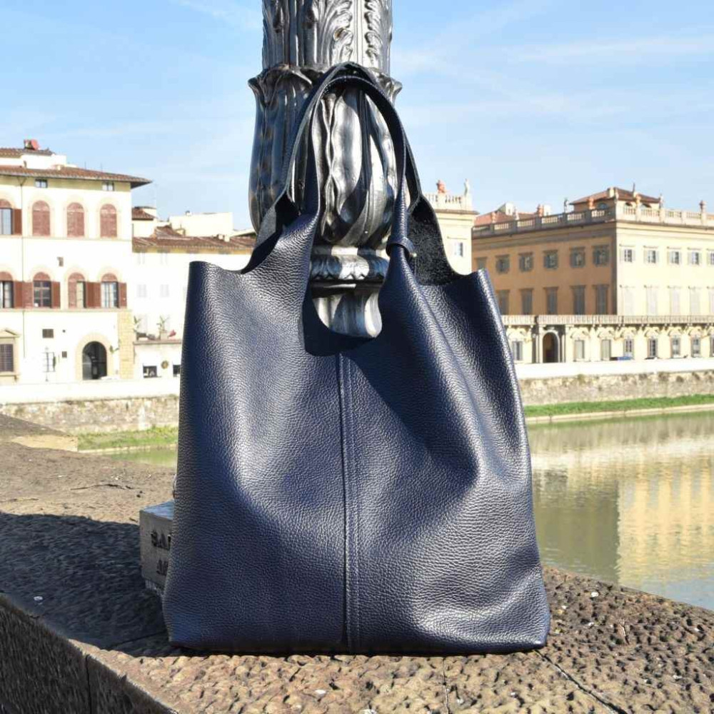 Leather shopping bag