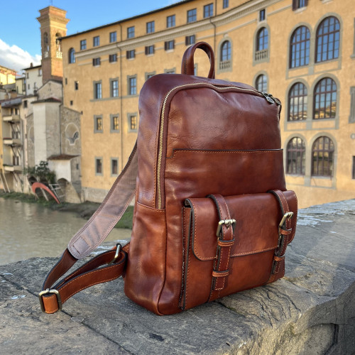 Leather backpack made of vegetable tanned leather