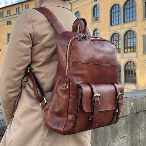 Leather backpack made of vegetable tanned leather