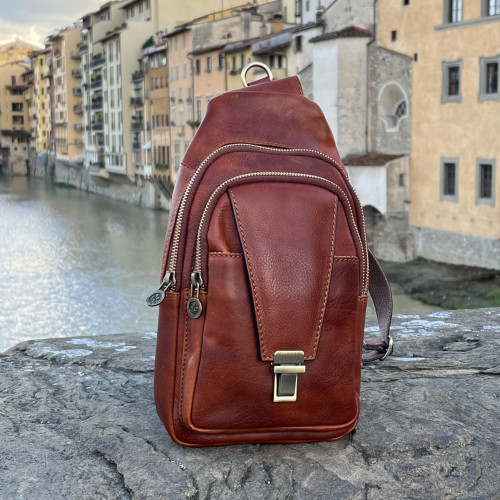 Leather handbag made of vegetable tanned leather