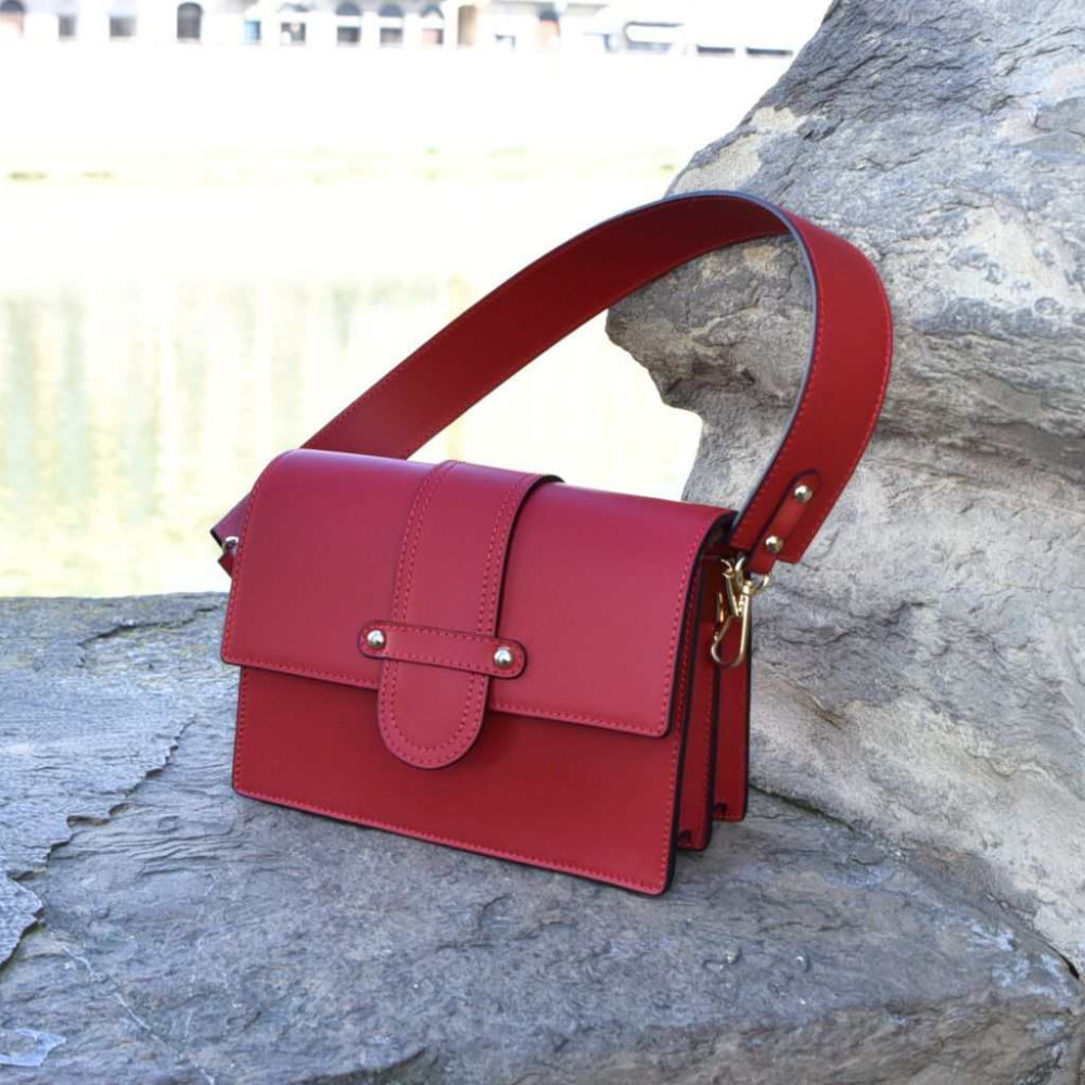 Borsa Layla