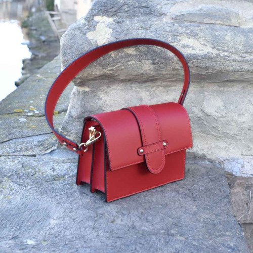 Borsa Layla