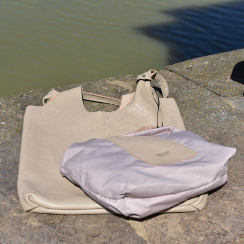 Leather shopping bag