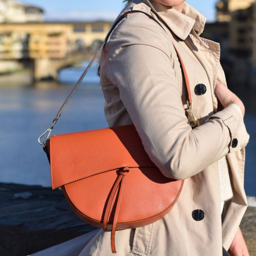 Leather handbag Full-grain cowhide